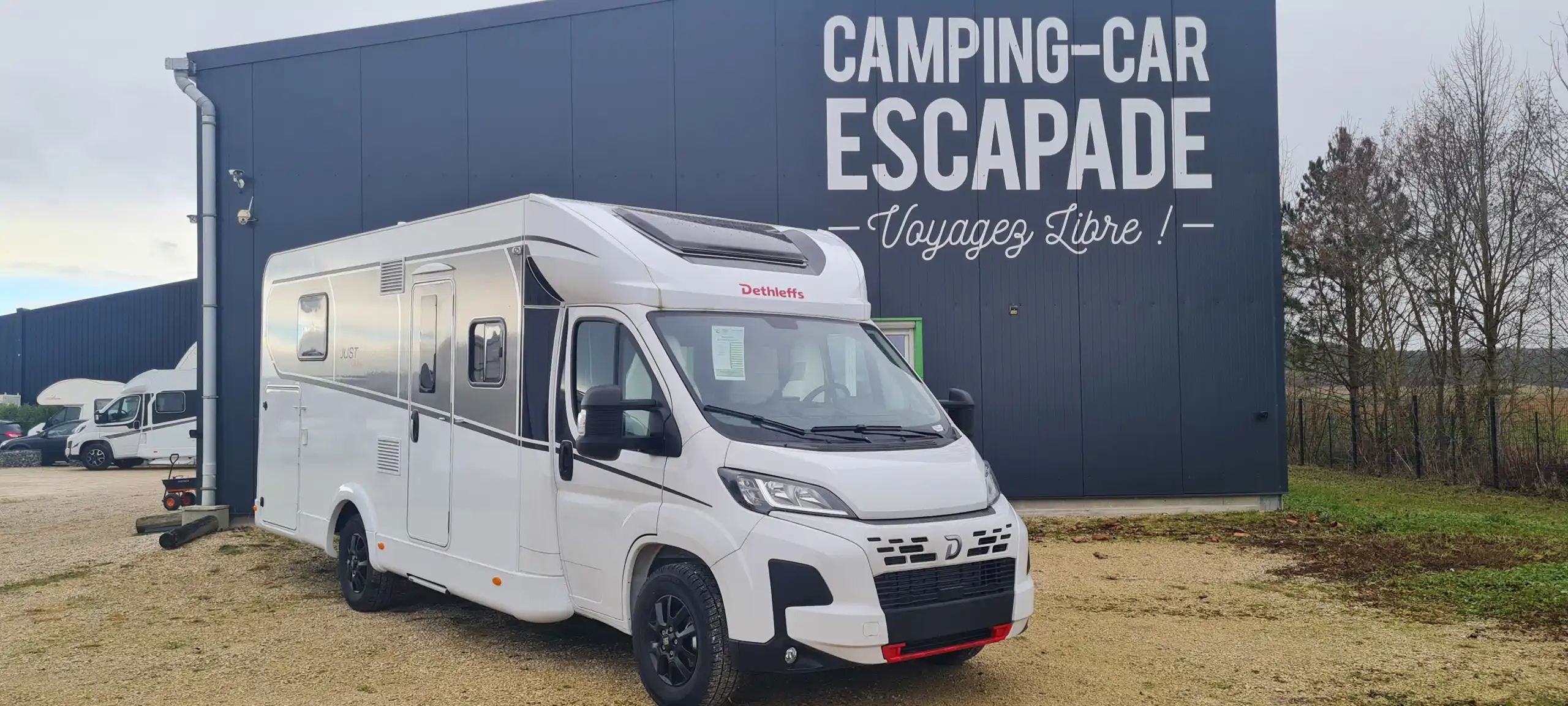 Photo DETHLEFFS Just camp  T 7052 DBL