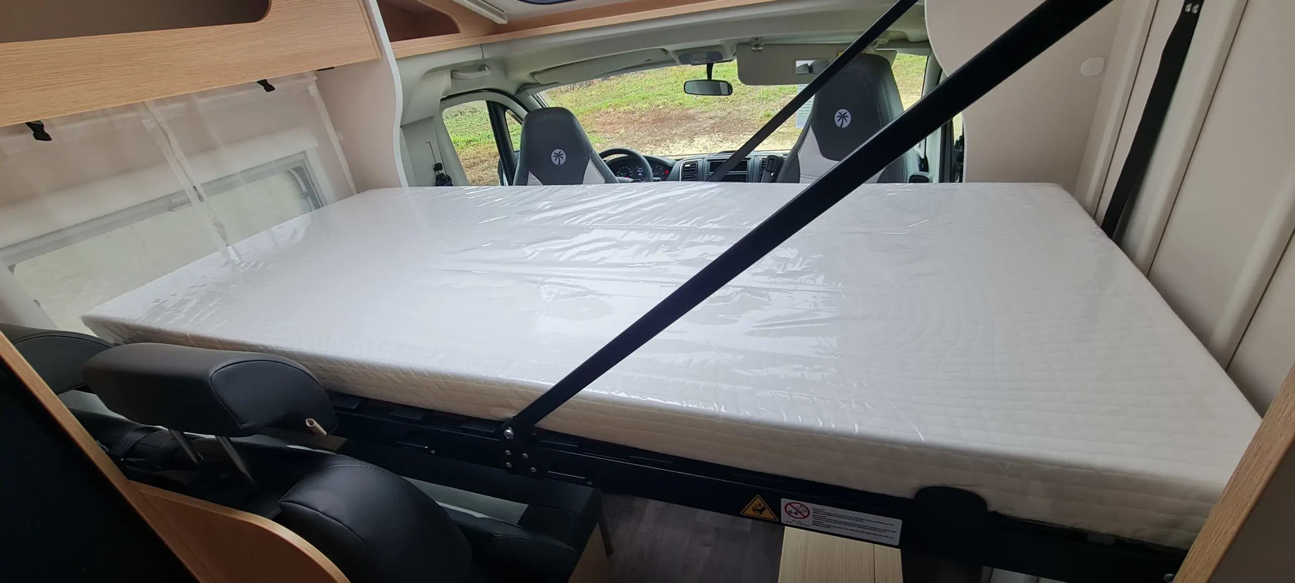 Image SUNLIGHT V 67 S 