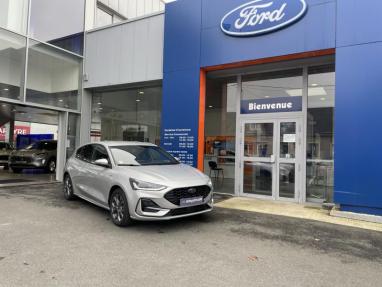 Voir le détail de l'offre de cette FORD Focus 1.0 Flexifuel mHEV 125ch ST-Line Style de 2022 en vente à partir de 26 900 € 