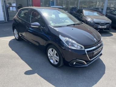 Voir le détail de l'offre de cette PEUGEOT 208 1.2 PureTech 82ch E6.c Signature 5p de 2018 en vente à partir de 11 990 € 