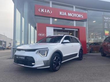 Voir le détail de l'offre de cette KIA Niro EV 204ch Premium de 2023 en vente à partir de 43 590 € 