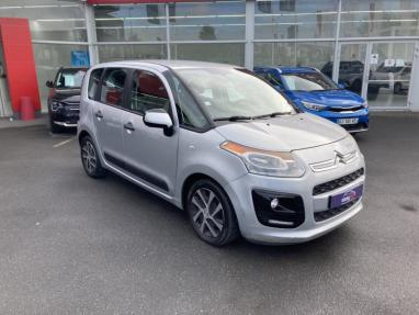 Voir le détail de l'offre de cette CITROEN C3 Picasso 1.6 HDi90 Confort de 2013 en vente à partir de 6 500 €
