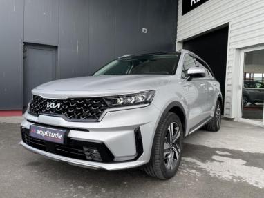 Voir le détail de l'offre de cette KIA Sorento 1.6 T-GDi 230ch HEV Design BVA6 4x2 7 places de 2023 en vente à partir de 421.57 €  / mois