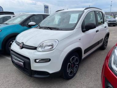 Voir le détail de l'offre de cette FIAT Panda 1.0 70ch BSG S&S City Life de 2021 en vente à partir de 126.35 € / mois