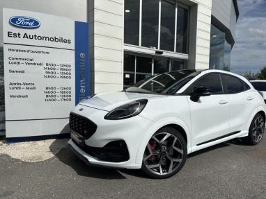 Voir le détail de l'offre de cette FORD Puma 1.5 EcoBoost 200ch S&S ST de 2021 en vente à partir de 299.01 €  / mois