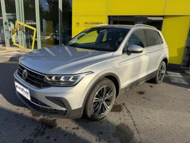 Voir le détail de l'offre de cette VOLKSWAGEN Tiguan 1.4 eHybrid 245ch Elegance Exclusive DSG6 de 2021 en vente à partir de 293.51 €  / mois