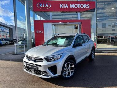 Voir le détail de l'offre de cette KIA Stonic 1.0 T-GDi 120ch MHEV GT Line de 2023 en vente à partir de 185.19 €  / mois
